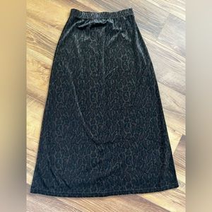 Vintage Kathie Lee Collection maxi/midi velvet leopard print skirt size Small